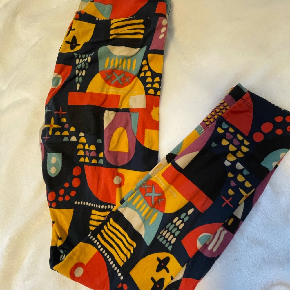 Lularoe Leggings - funky vintage pattern